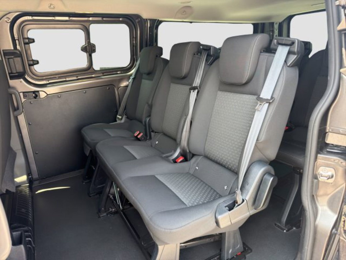 Ford Transit Custom Furgone 320 2.0 TDCi 130 PL Combi Trend (11)