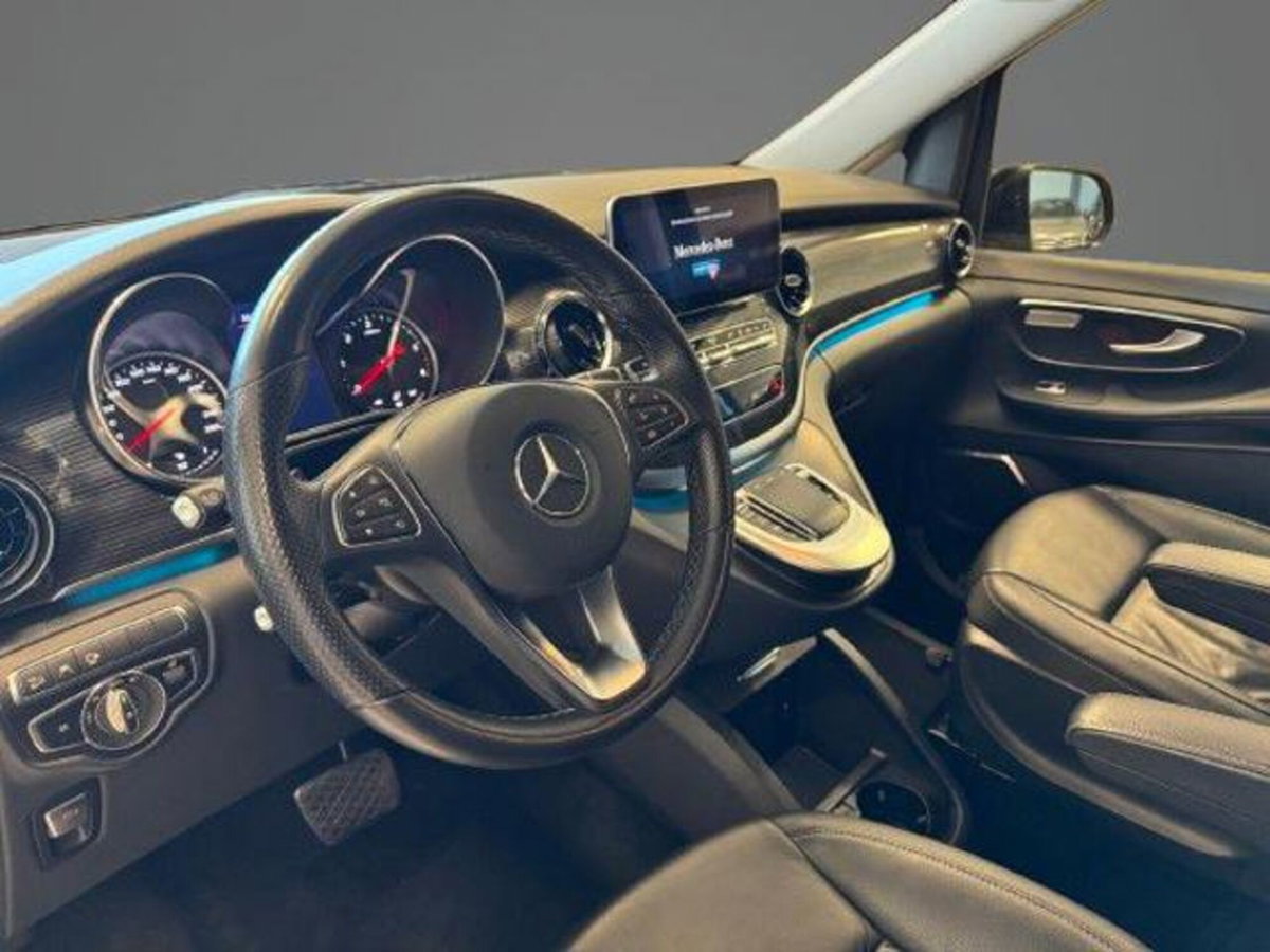 Mercedes-Benz Classe V Extralong 300 d Exclusive 4matic auto (7)