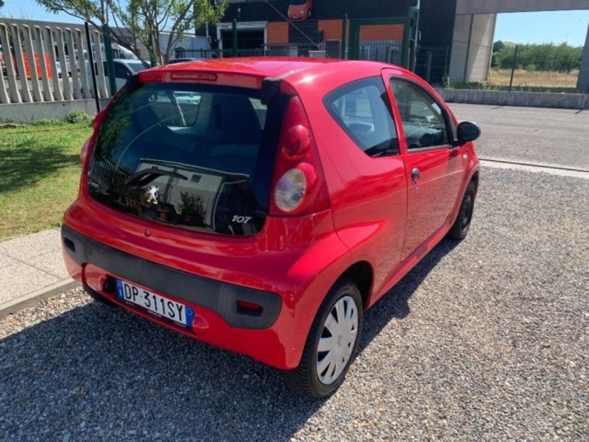 Peugeot 107 68CV 3p. Desir (5)