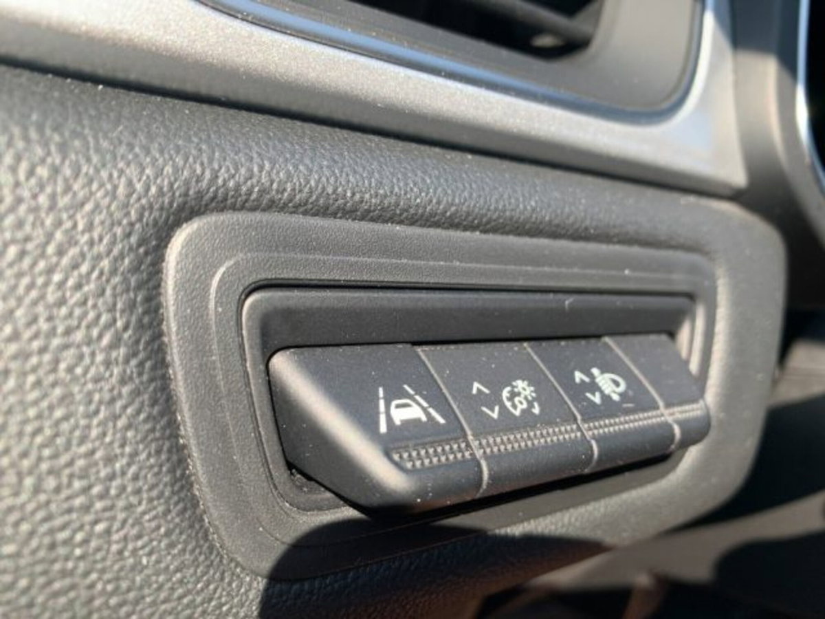 Renault Captur Full Hybrid E-Tech 145 CV Techno (14)