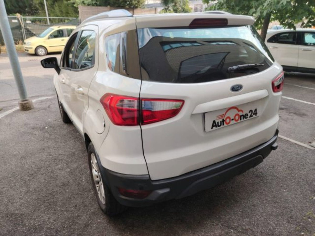 Ford EcoSport 1.5 TDCi 95 CV Titanium (10)