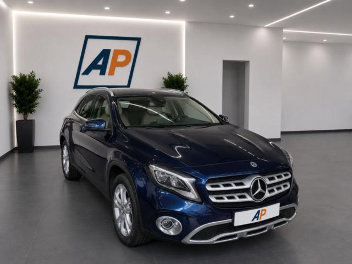 Mercedes-Benz GLA SUV 200 d Automatic Business