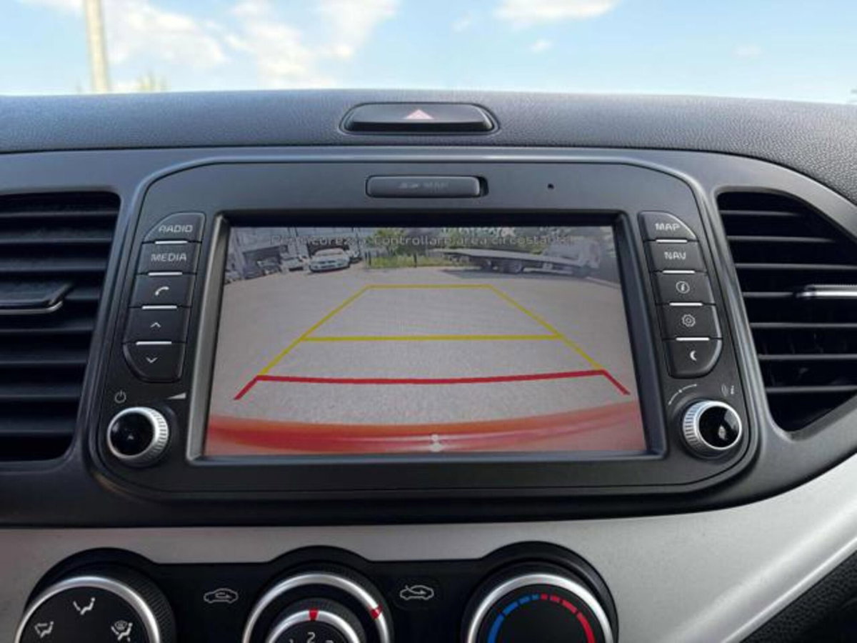 Kia Picanto 1.0 12V EcoGPL 5 porte Glam Collection (13)