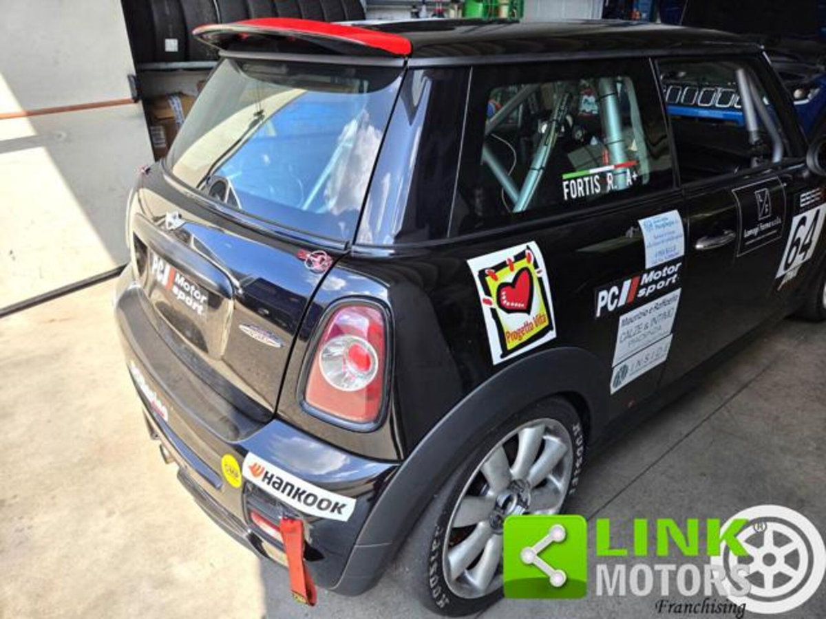 MINI Mini 1.6 16V John Cooper Works (16)