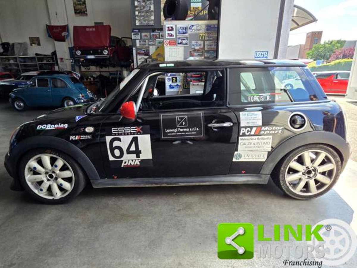 MINI Mini 1.6 16V John Cooper Works (8)