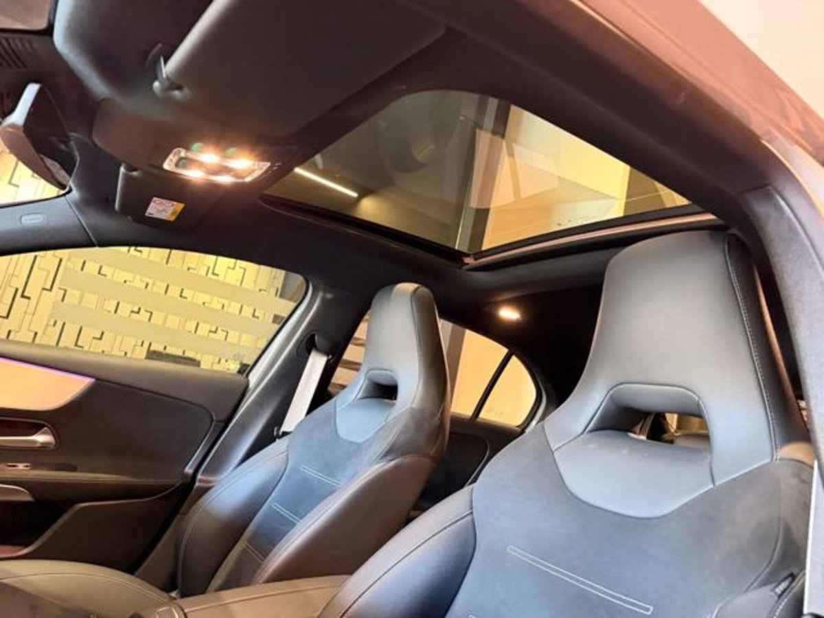 Mercedes-Benz Classe A Sedan 200 d AMG Line Premium Plus auto (11)