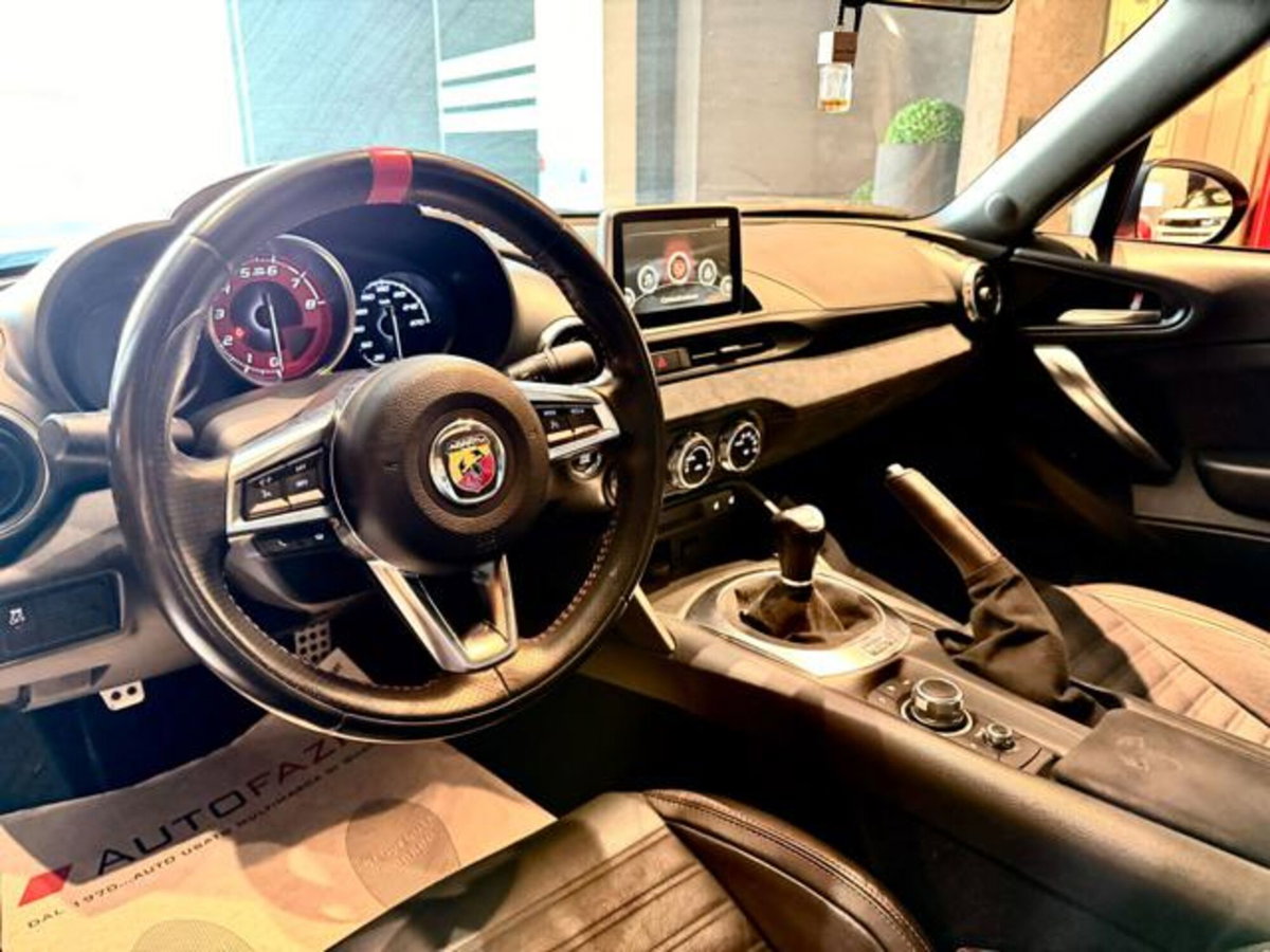 Abarth 124 Spider 1.4 Turbo MultiAir 170 CV (16)