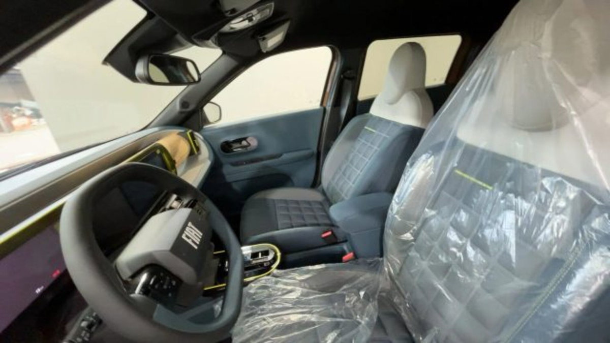 Fiat Grande Panda 1.2 hybrid La Prima 110cv edct (10)