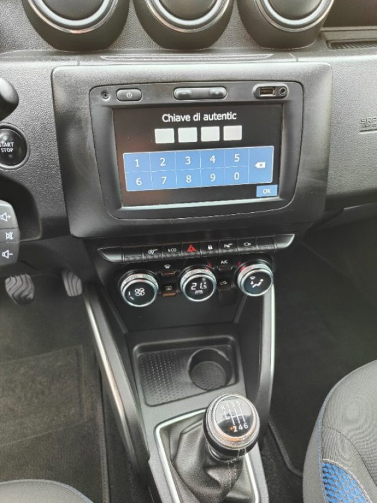 Dacia Duster 1.5 Blue dCi 8V 115 CV 4x2 15th Anniversary (8)
