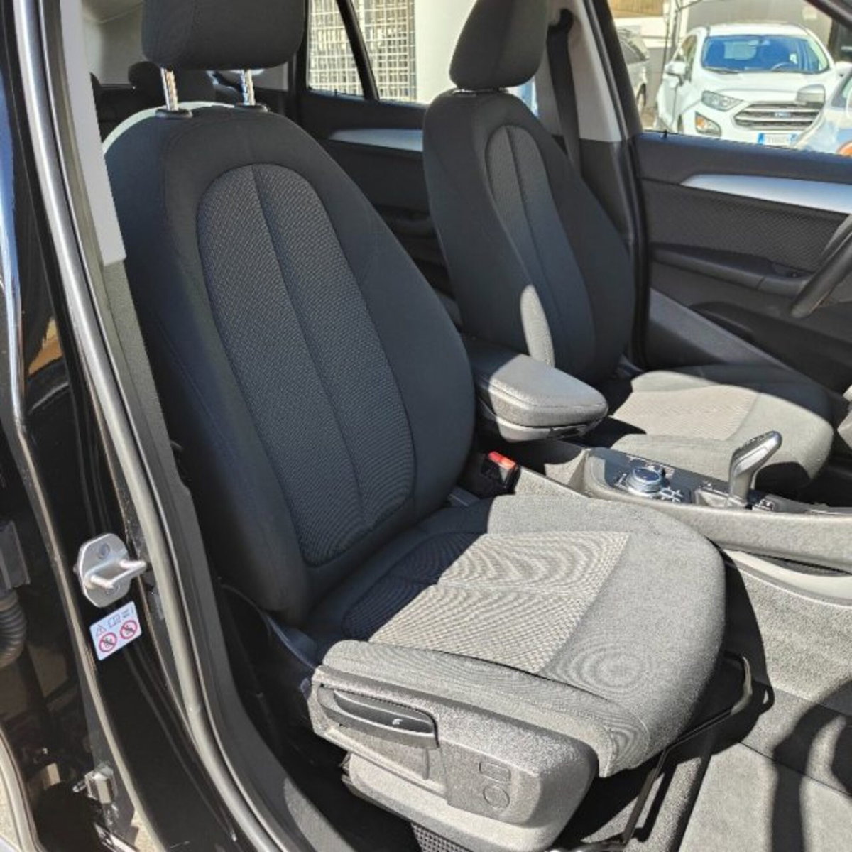 BMW X1 xDrive18d Business Advantage (5)