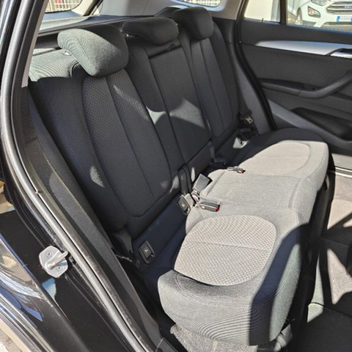BMW X1 xDrive18d Business Advantage (6)