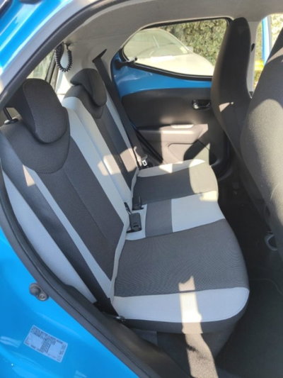 Toyota Aygo 1.0 VVT-i 69 CV 5 porte x-cool (5)