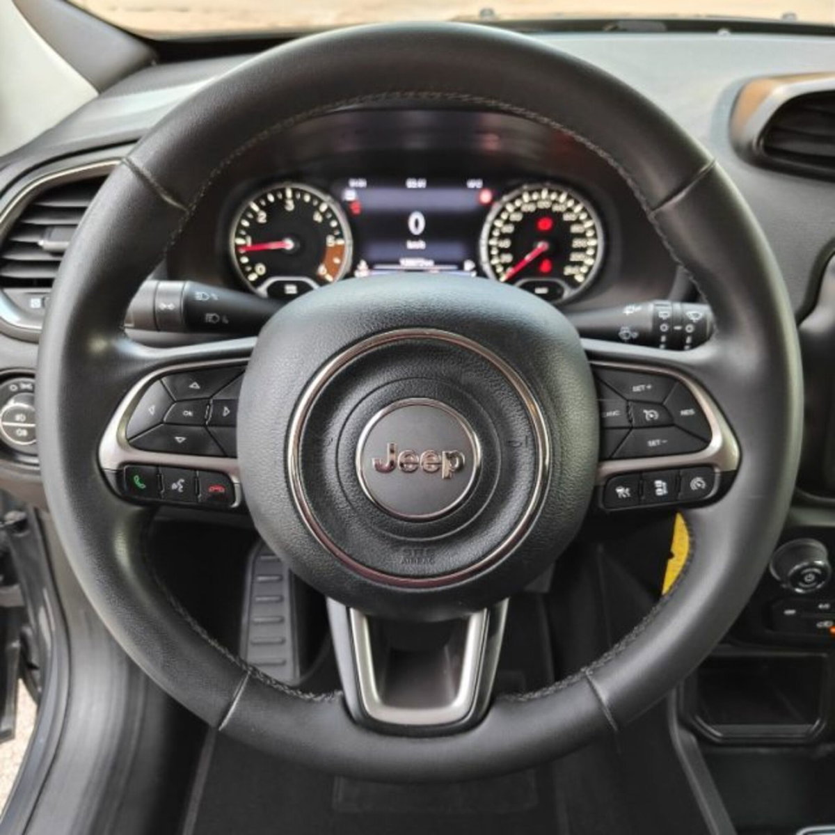 Jeep Renegade 1.6 Mjt 130 CV Limited (10)