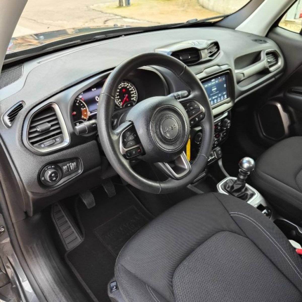 Jeep Renegade 1.6 Mjt 130 CV Limited (4)