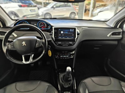 Peugeot 2008 120 S&S Allure (7)