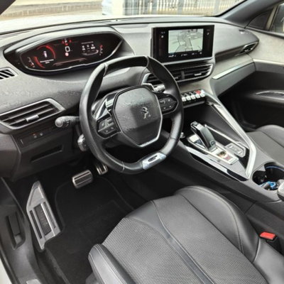Peugeot 3008 BlueHDi 130 S&S EAT8 GT (5)