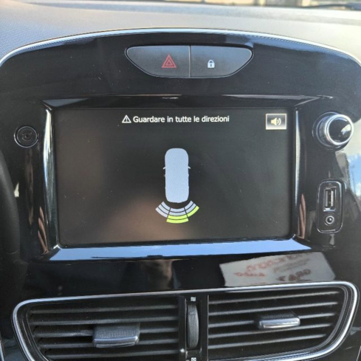 Renault Clio TCe 12V 90 CV GPL 5 porte Business (10)