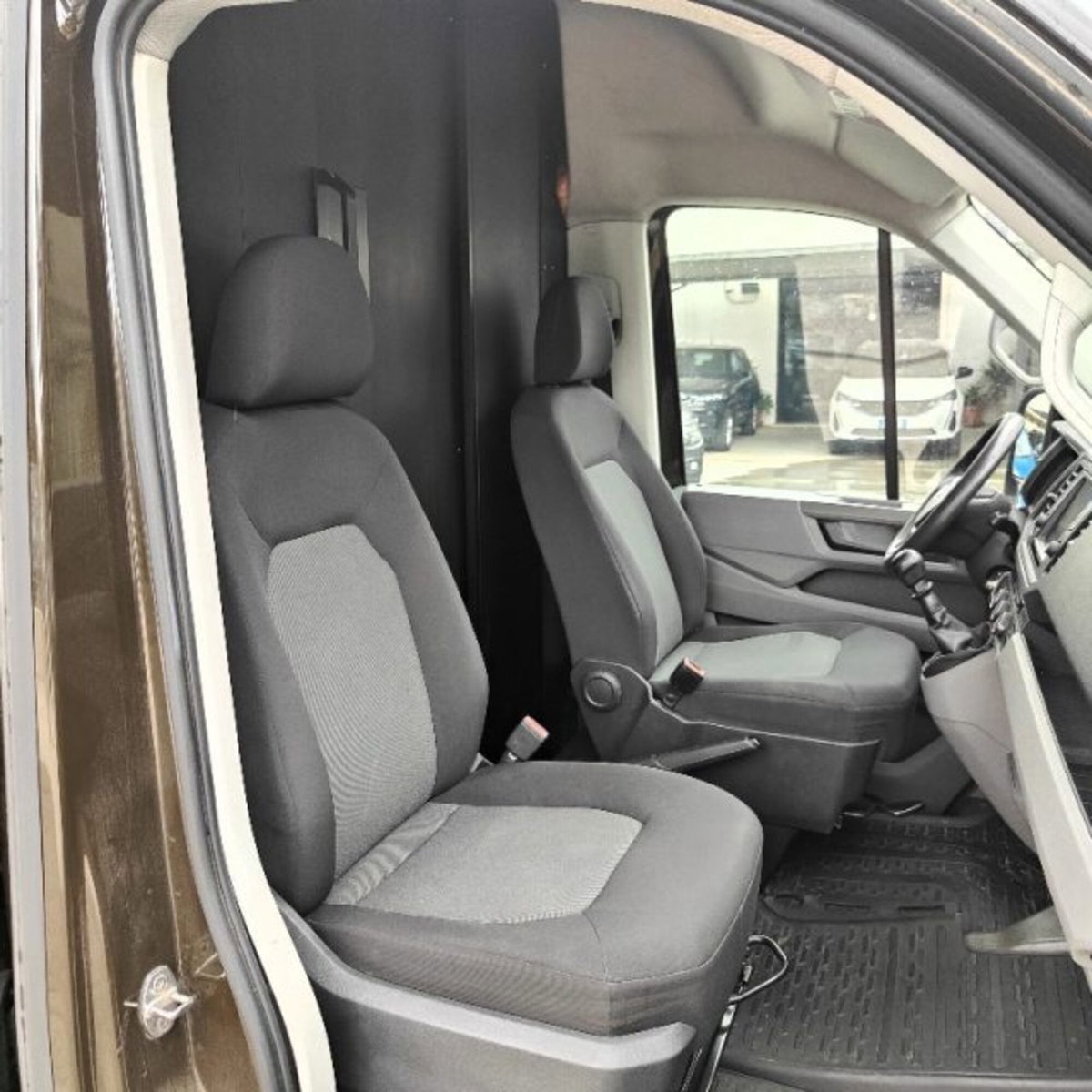 Volkswagen Veicoli Commerciali Crafter Furgone 30 2.0 TDI 140CV PM-TA Furgone Logistic (5)