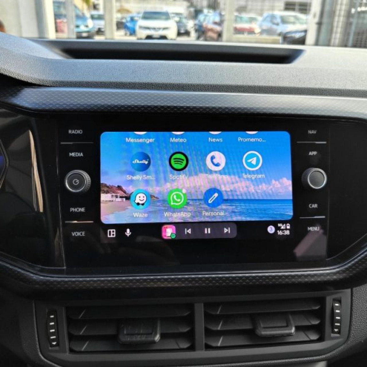 Volkswagen T-Cross 1.0 TSI Style BMT (8)
