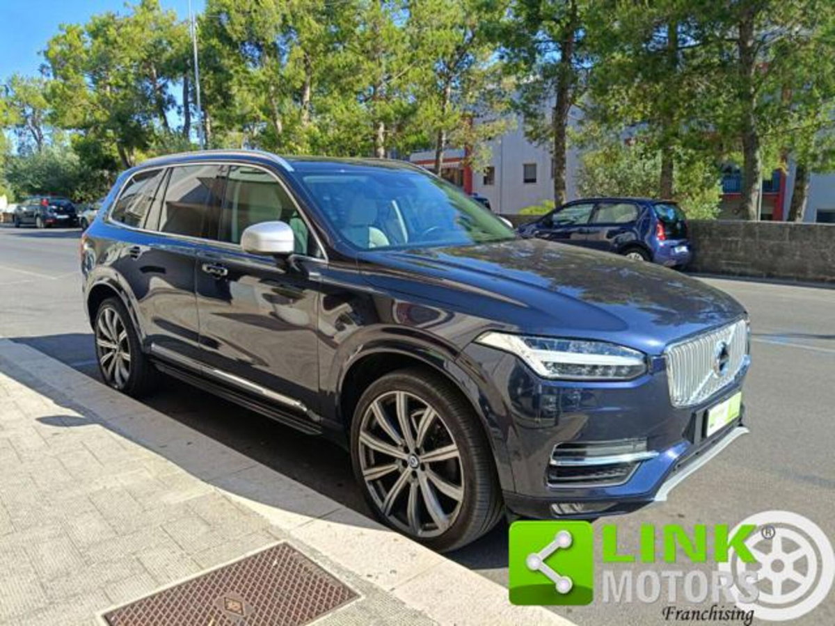 Volvo XC90 D5 AWD Geartronic Inscription (3)