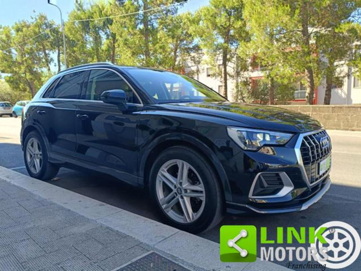 Audi Q3 35 TDI quattro S tronic Business (14)