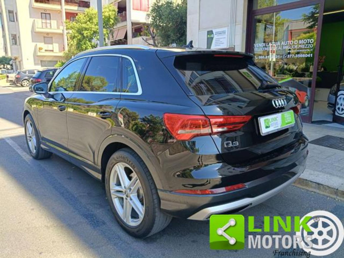 Audi Q3 35 TDI quattro S tronic Business (2)