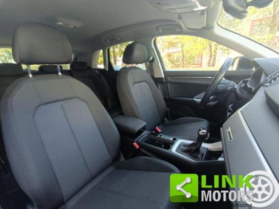 Audi Q3 35 TDI quattro S tronic Business (6)