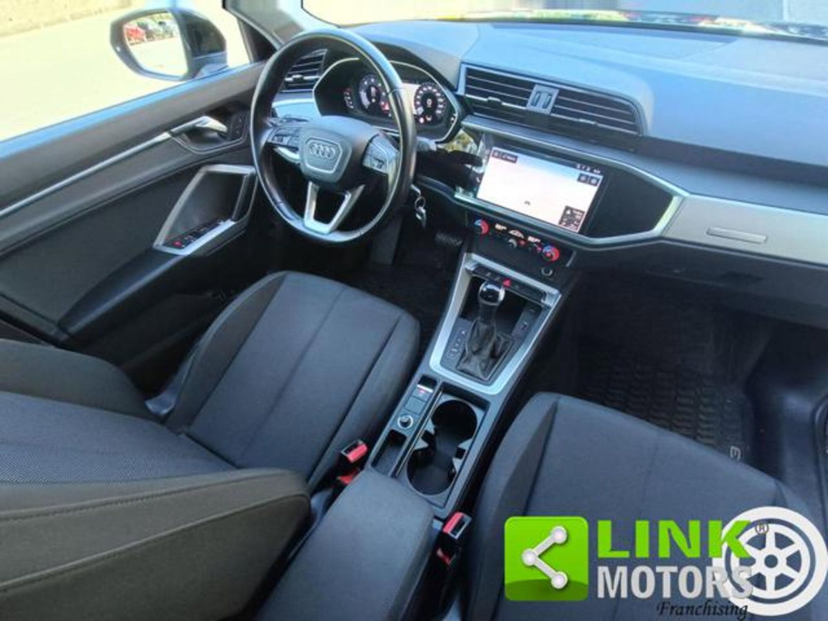 Audi Q3 35 TDI quattro S tronic Business (8)