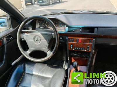 Mercedes-Benz Classe E Coupé 200 cat Coupé (14)