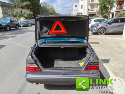 Mercedes-Benz Classe E Coupé 200 cat Coupé (18)