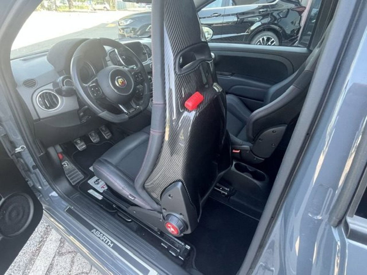 Abarth 595 Cabrio 595 C 1.4 Turbo T-Jet 180 CV Esseesse (13)