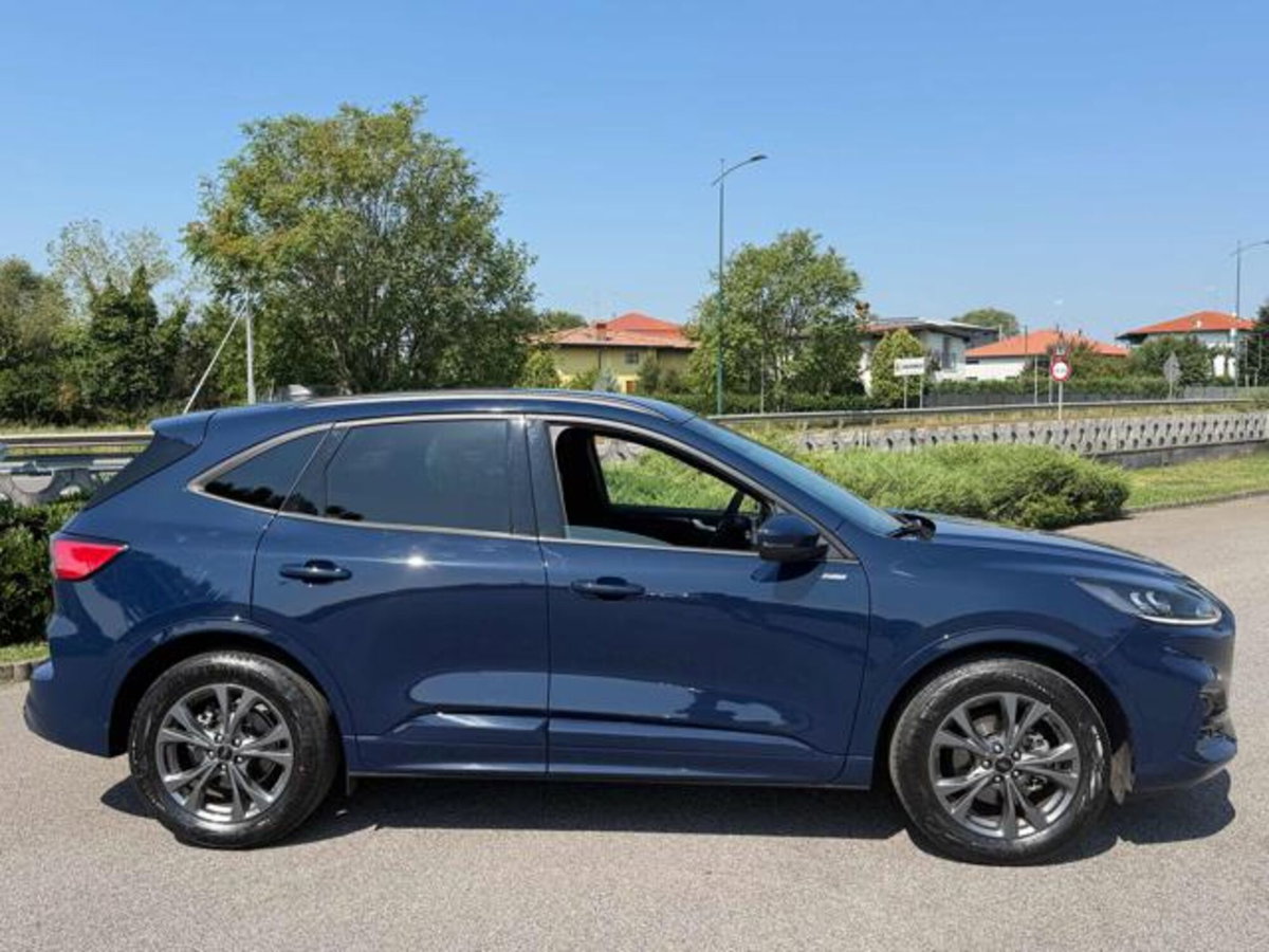 Ford Kuga 1.5 EcoBoost 150 CV 2WD ST-Line (4)