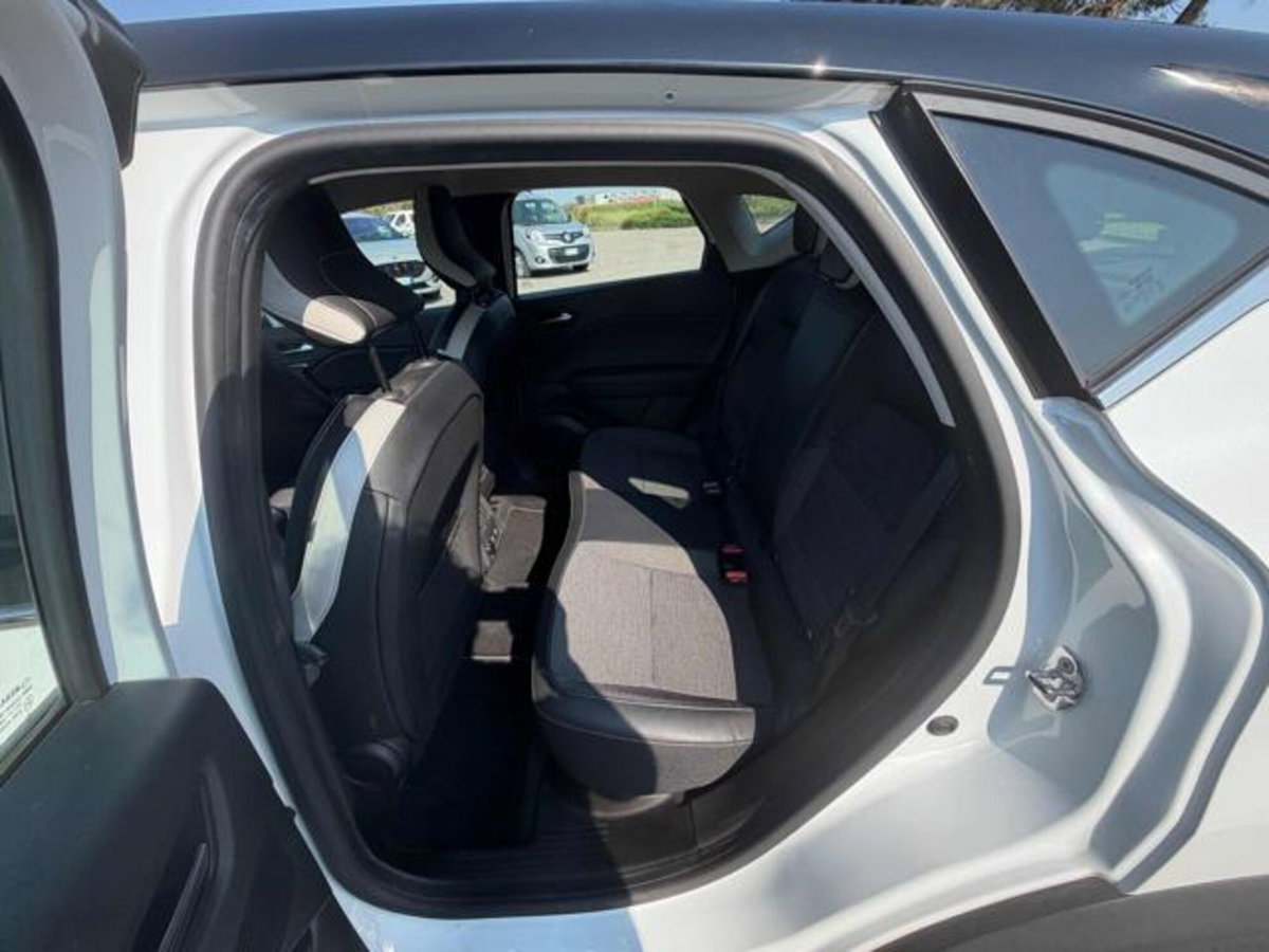 Renault Captur Blue dCi 115 CV EDC Intens (13)