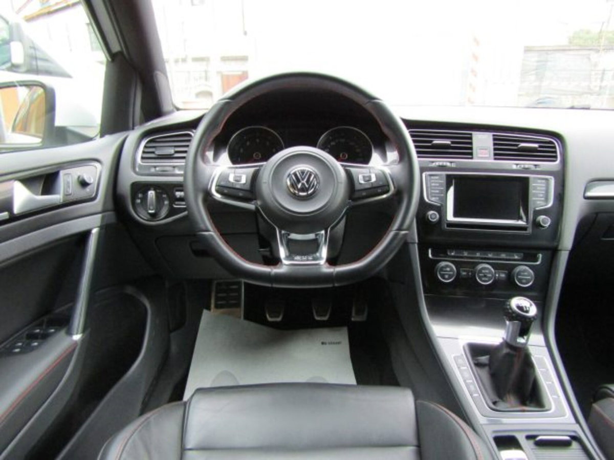 Volkswagen Golf GTI Performance 2.0 TSI DSG 5p. BlueMotion Technology (17)