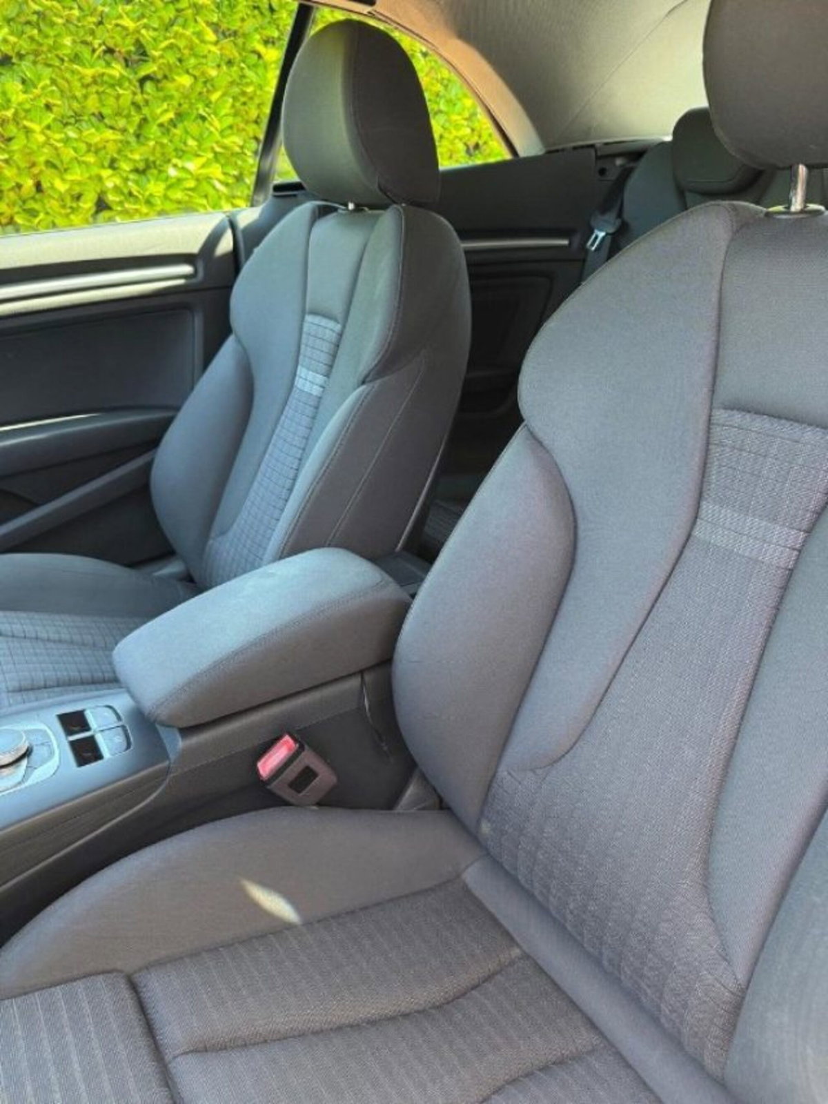 Audi A3 Cabrio 2.0 TDI S tronic Sport (13)