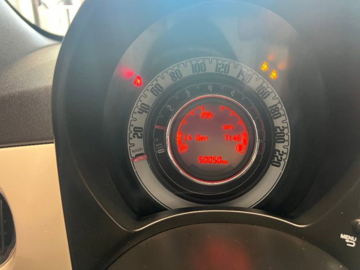Fiat 500 1.0 Hybrid Club (12)