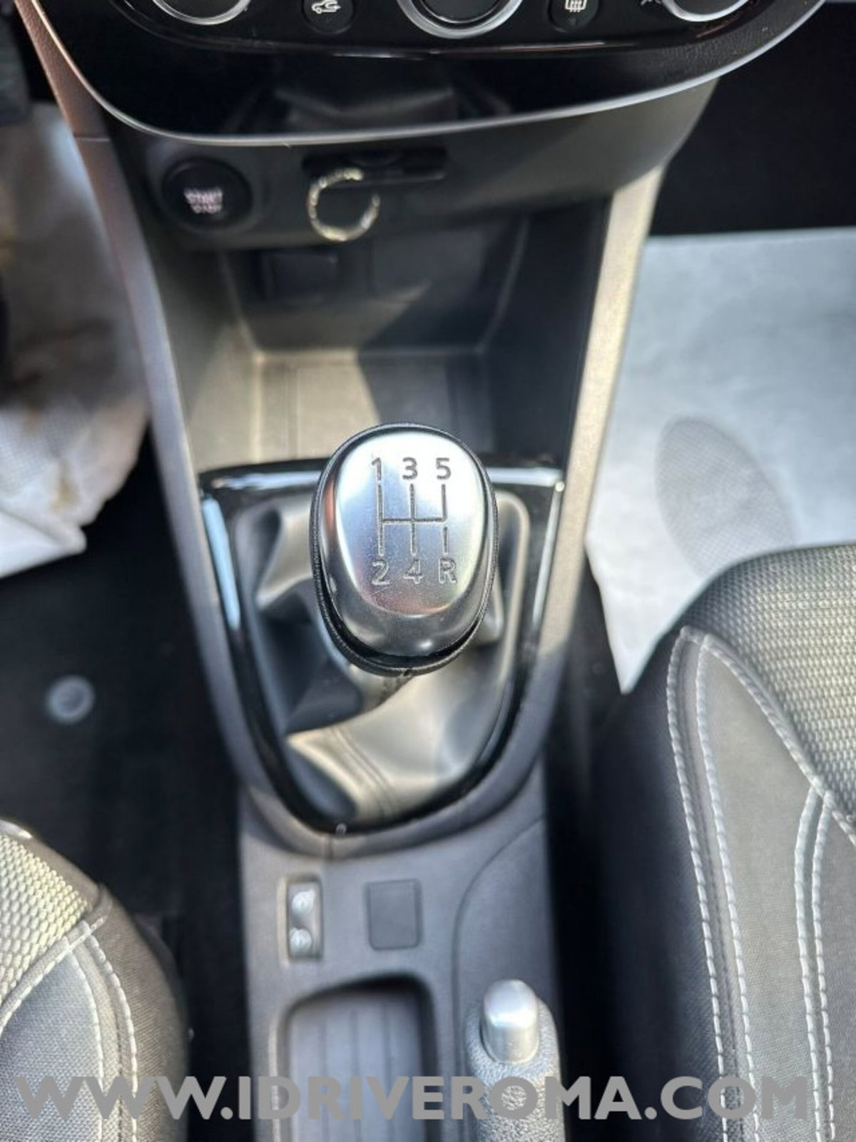 Renault Clio TCe 12V 90 CV GPL 5 porte Van Energy (16)