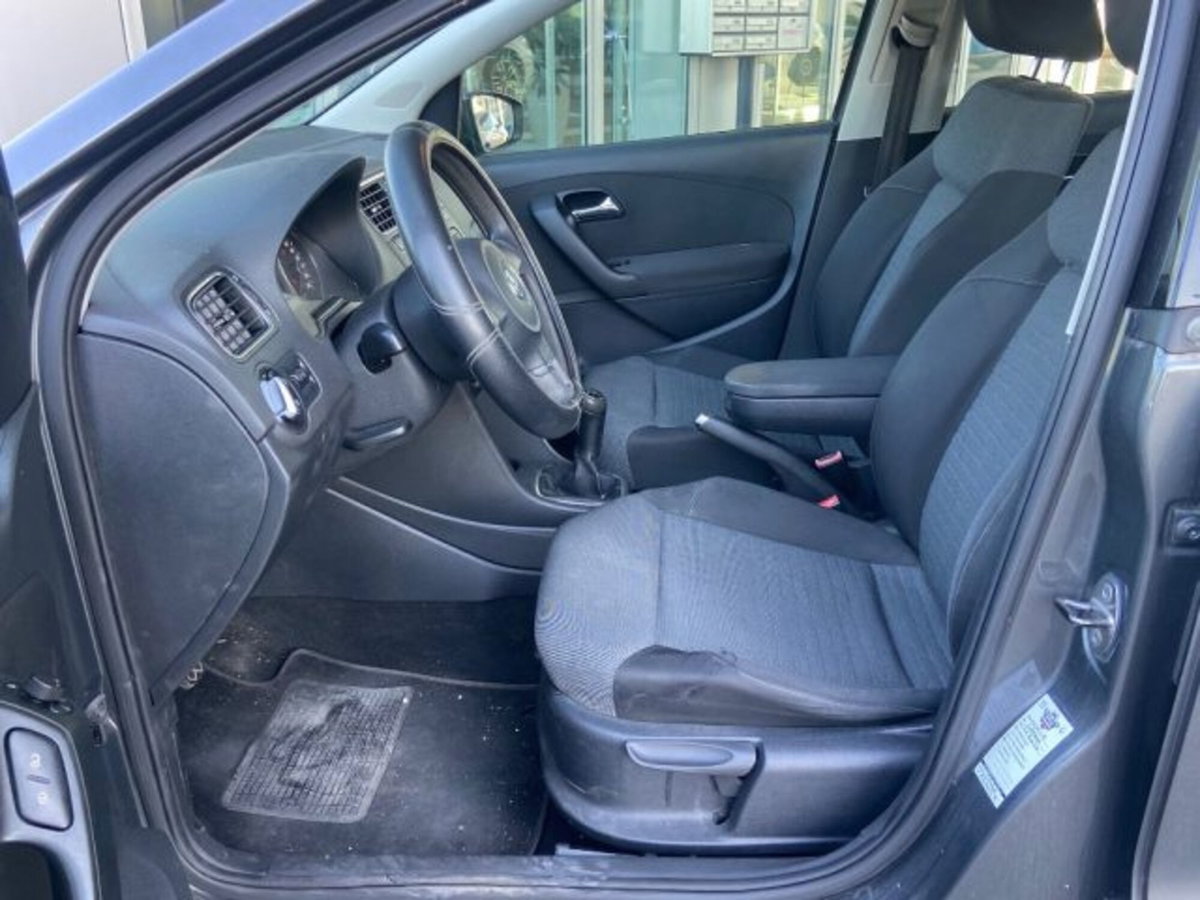 Volkswagen Polo 1.6 TDI DPF 5 porte Comfortline (11)