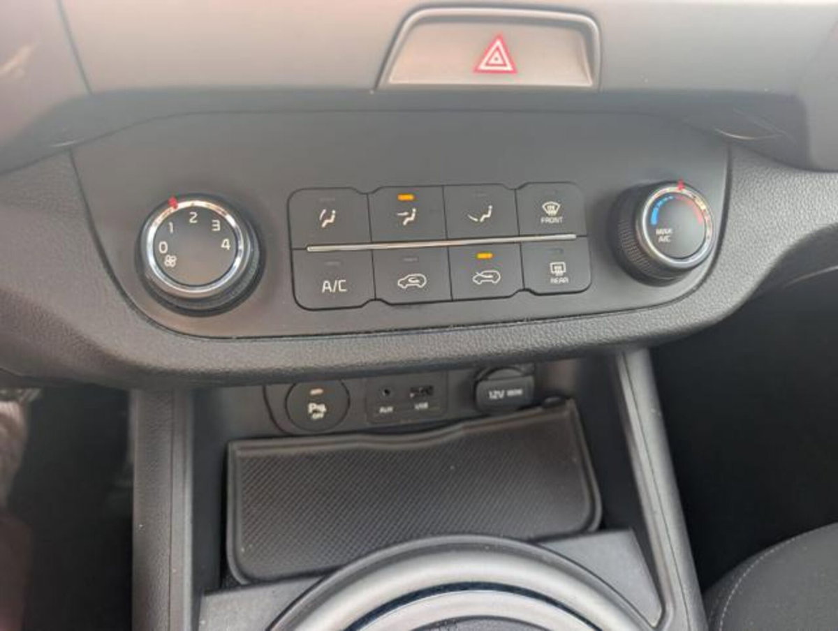 Kia Sportage 1.7 CRDI VGT 2WD Cool (10)