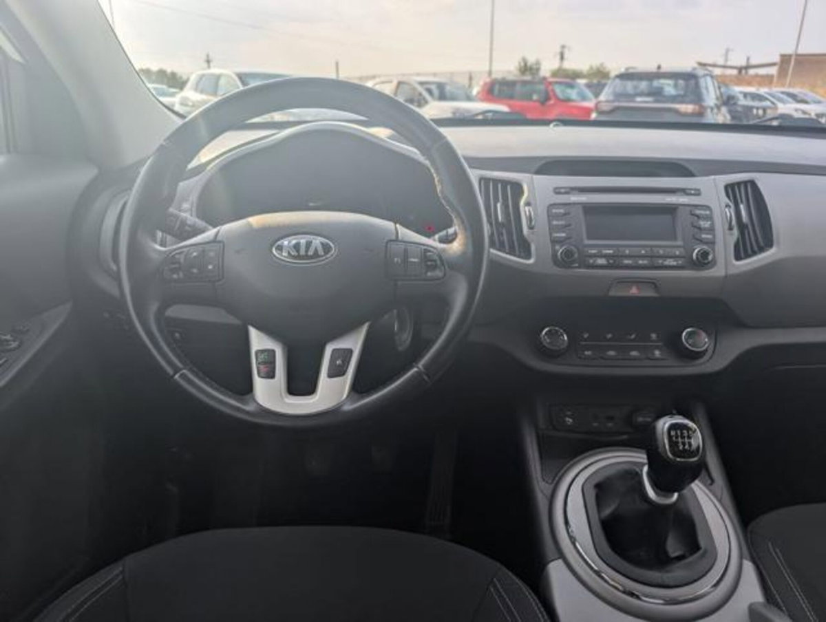 Kia Sportage 1.7 CRDI VGT 2WD Cool (9)