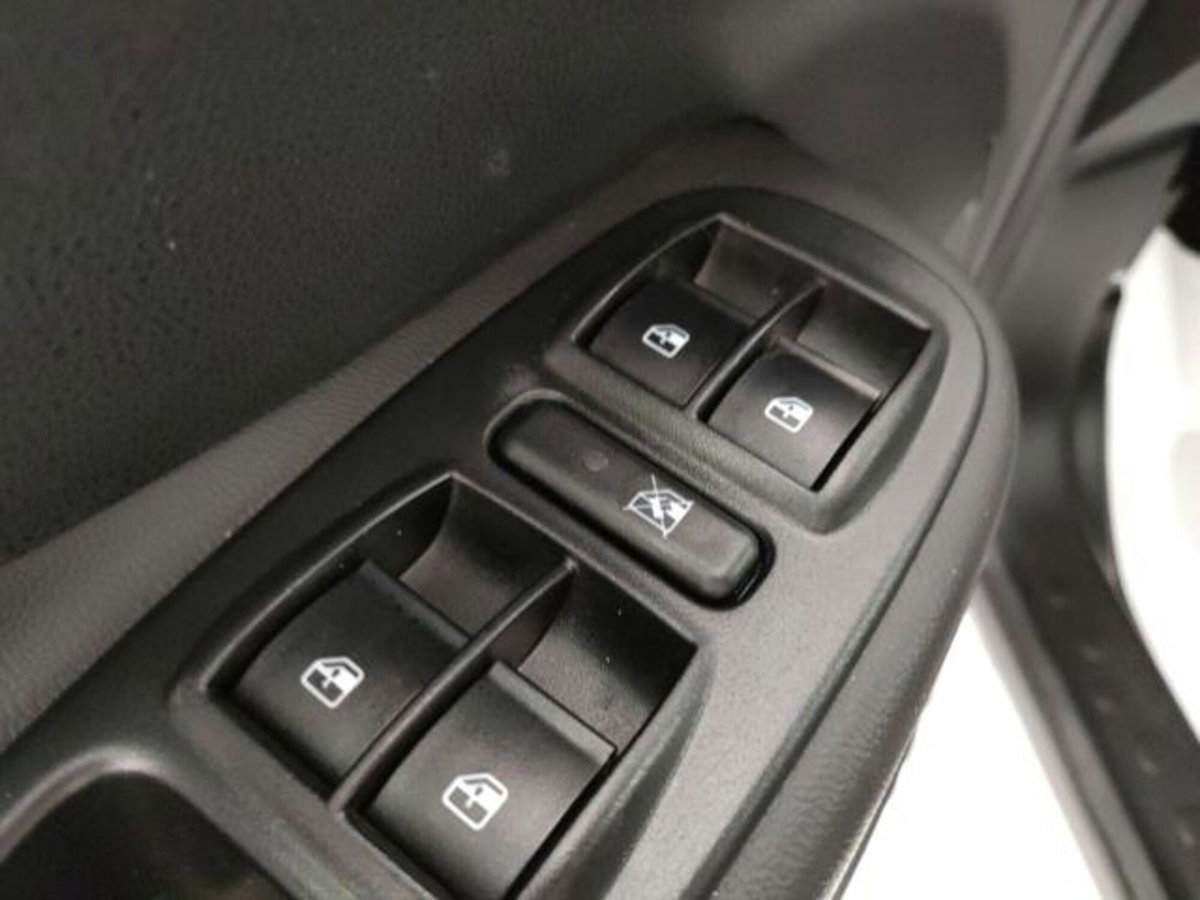 Fiat 500L 1.3 Multijet 95 CV 120° (18)