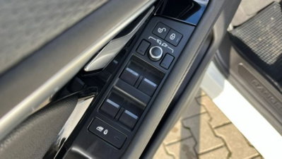 Land Rover Range Rover Evoque 2.0D I4 150CV AWD Business Edition (10)