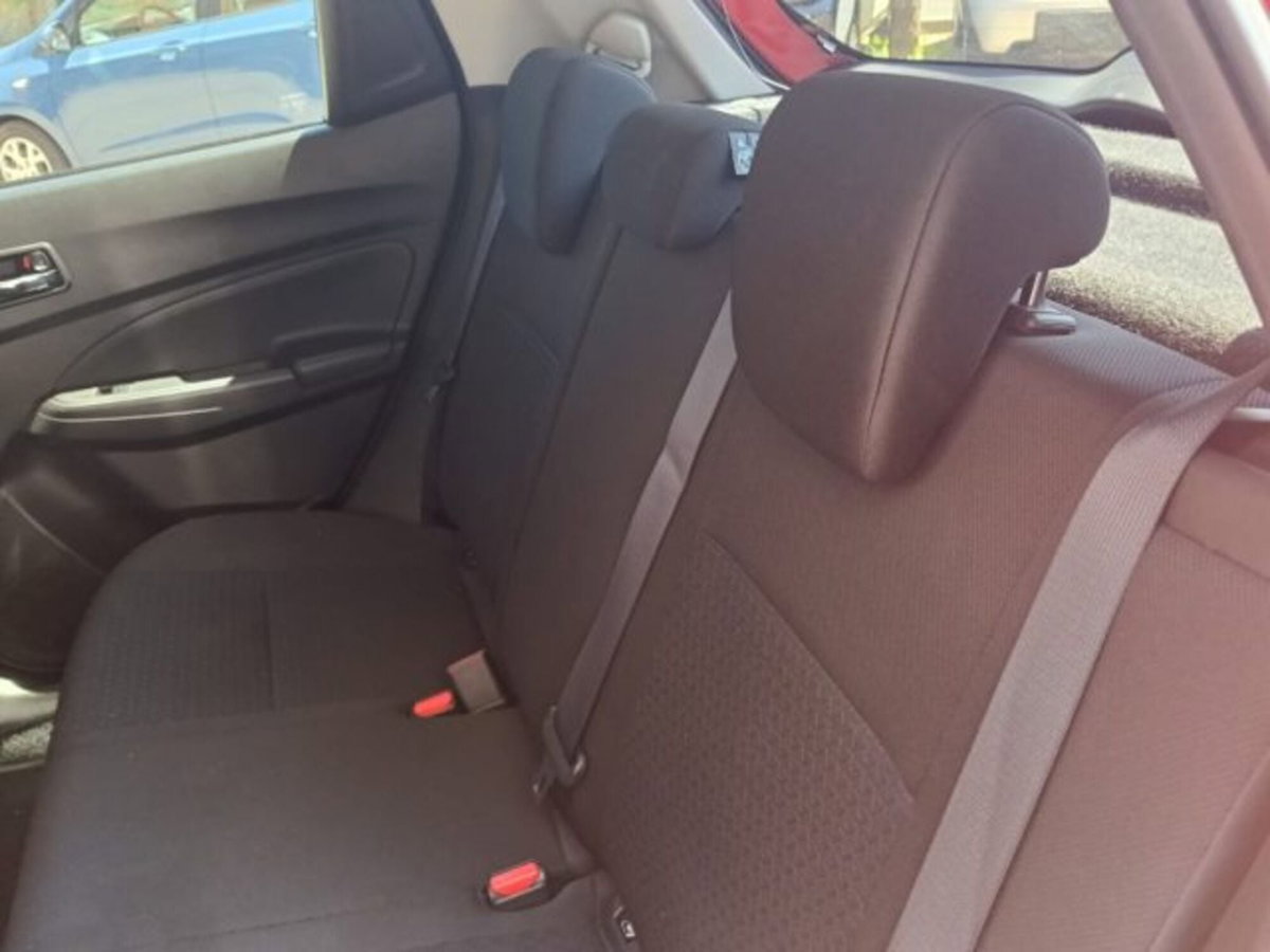 Suzuki Swift 1.2 Hybrid 4WD AllGrip Easy Top (17)
