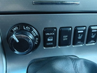 Nissan Navara 2.5 dCi 190CV 4 porte Double Cab LE Plus (14)