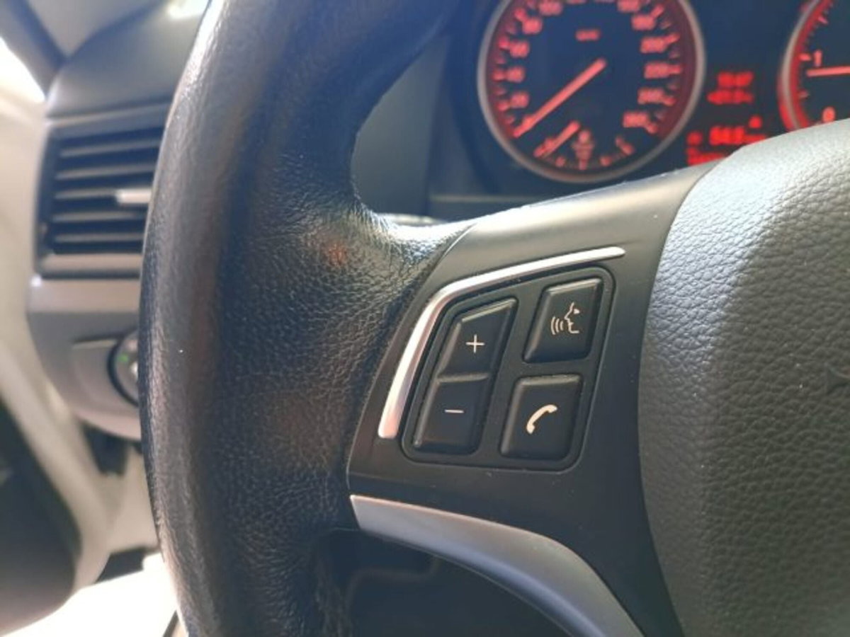 BMW X1 xDrive18d X Line (14)