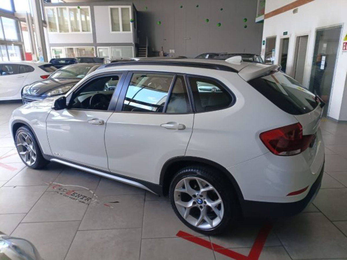 BMW X1 xDrive18d X Line (5)
