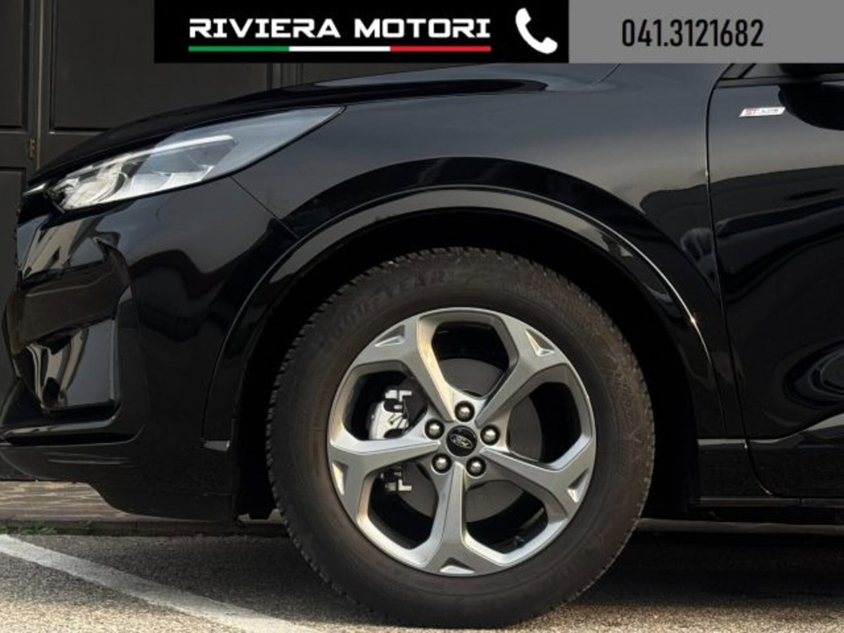 Ford Kuga 2.5 Full Hybrid 190 CV CVT 2WD ST-Line Design (12)