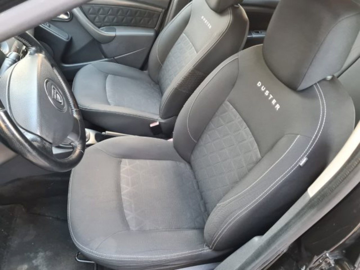 Dacia Duster 1.5 dCi 110CV 4x2 Lauréate (7)