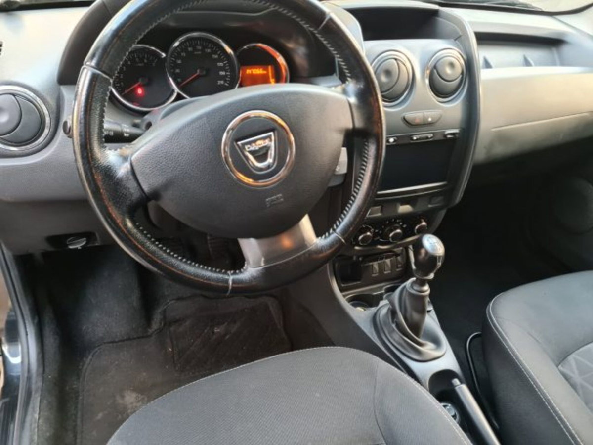 Dacia Duster 1.5 dCi 110CV 4x2 Lauréate (8)