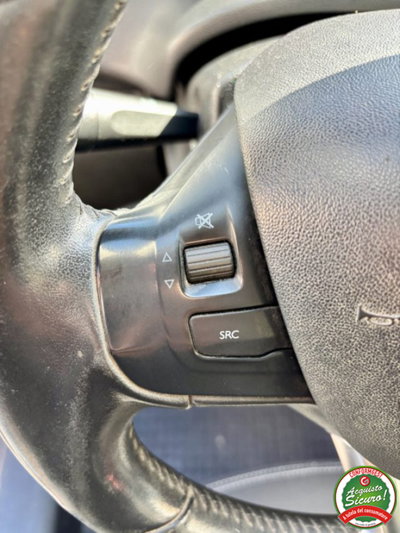 Peugeot 208 BlueHDi 100 Stop&Start 5 porte Allure (17)